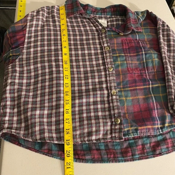 AMERICAN EAGLE Women Cozy Cabin Cropped Flannel Size Large Plaid Upcycled Grunge - Picture 11 of 14